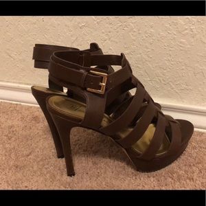 Heels Size 7 1/2